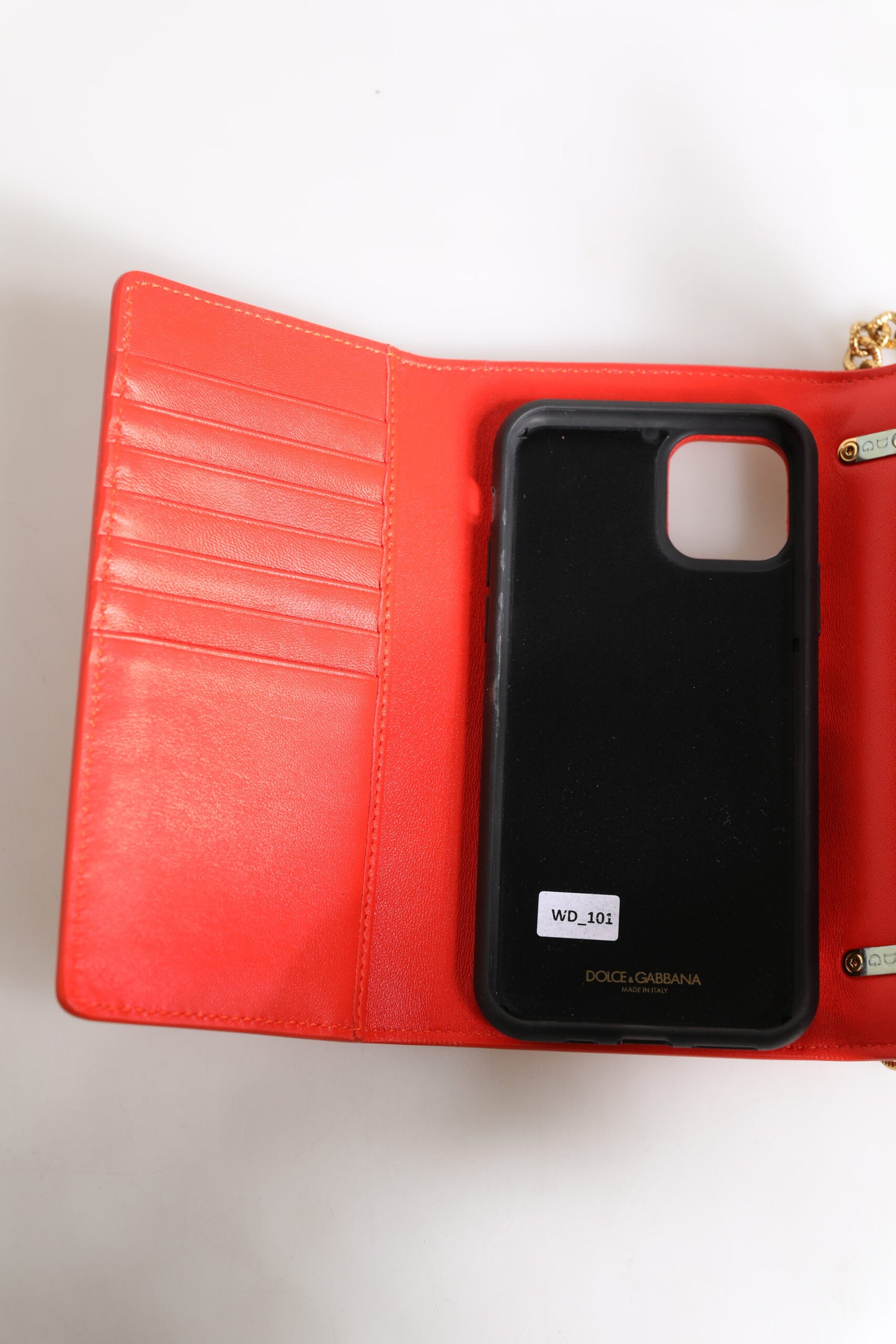 حقيبة دولتشي آند غابانا كروس بودي بغطاء هاتف مبطن من الجلد الأحمر