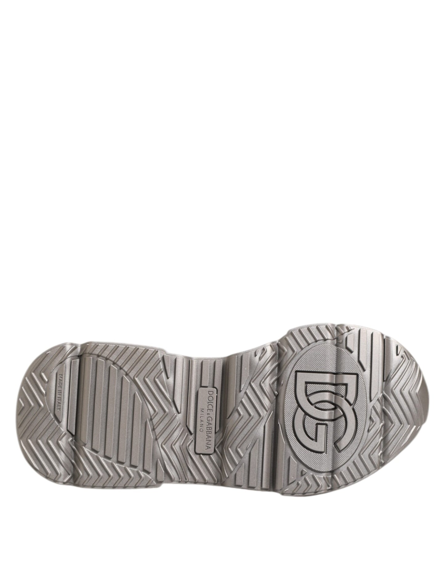 حذاء رياضي رجالي من الجلد باللون الفضي من دولتشي آند غابانا داي ماستر