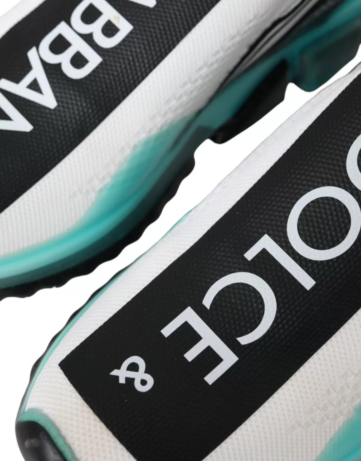 حذاء سنيكرز دولتشي آند غابانا سورينتو سهل الارتداء باللونين الأسود والأبيض والأزرق