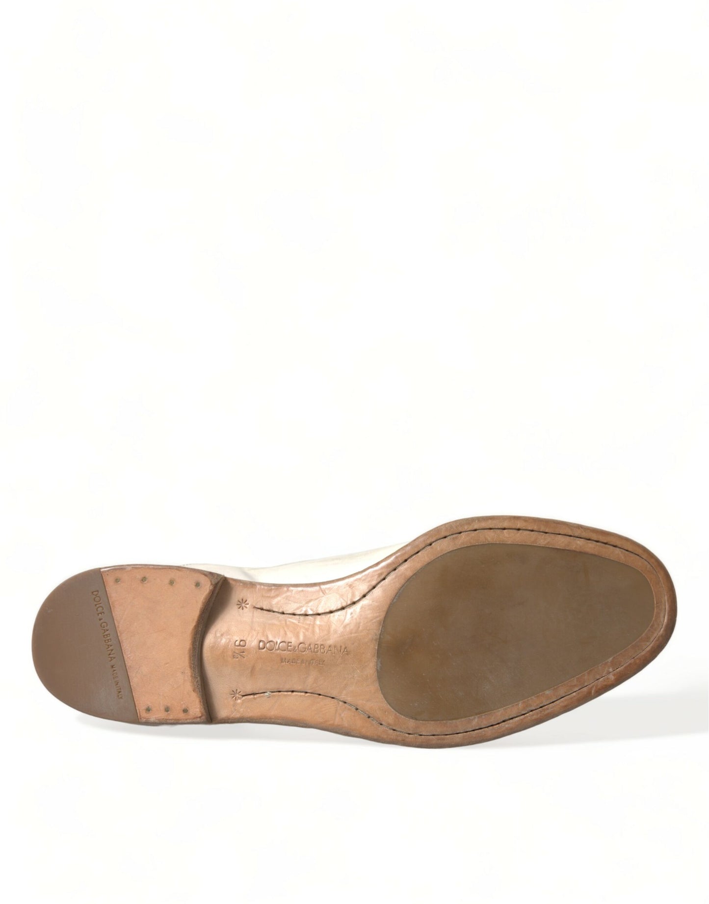 حذاء ديربي رسمي من الجلد الأبيض الممزق من دولتشي آند غابانا