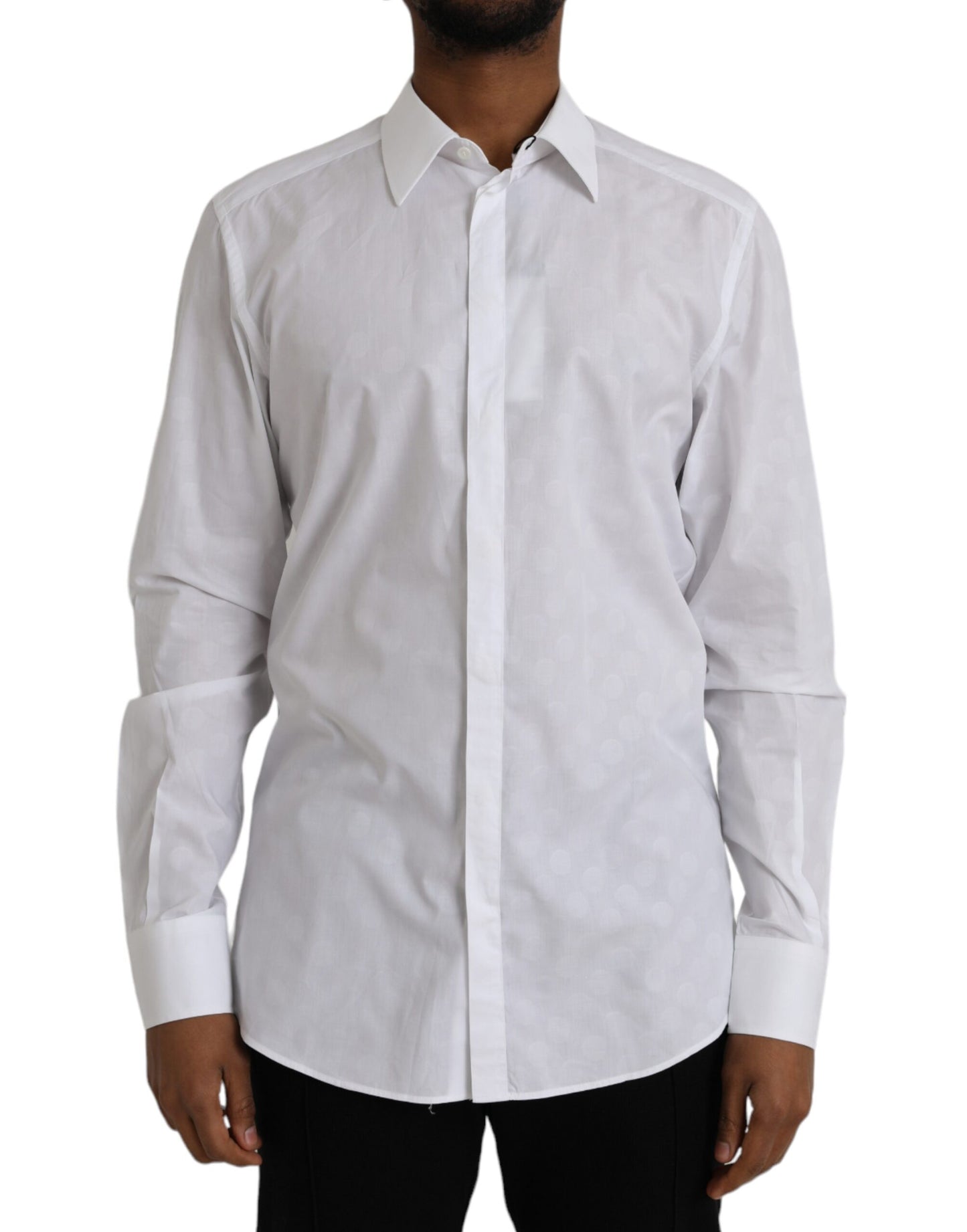 فستان قطني أبيض منقط من دولتشي آند غابانا، قميص ذهبي