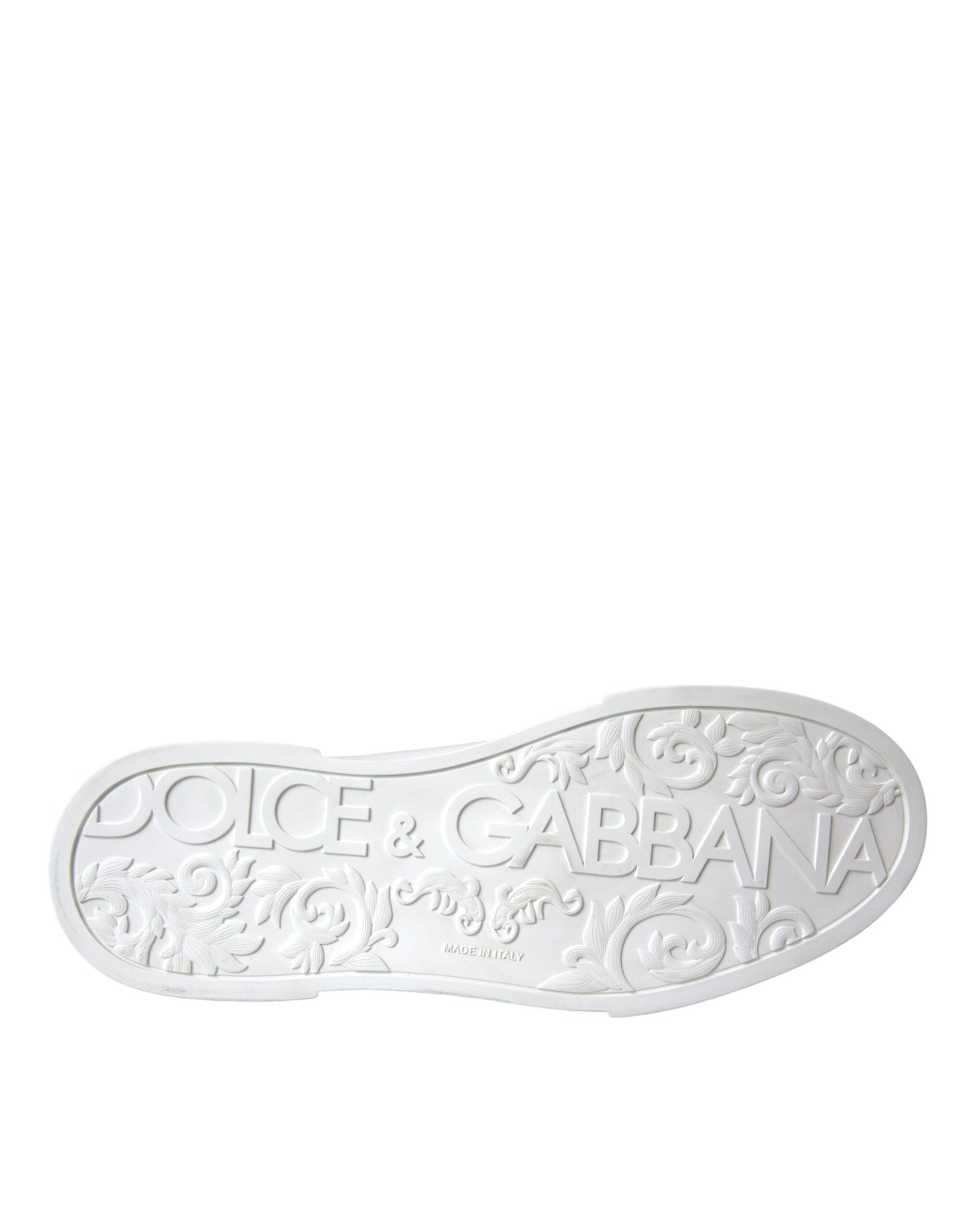 حذاء سنيكرز كاجوال منخفض الرقبة من دولتشي آند غابانا، مصنوع من الجلد الأبيض، بشعار DG