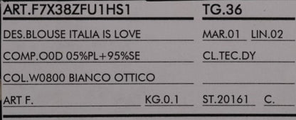 تي شيرت وبلوزة دولتشي آند غابانا من الحرير الأبيض بشعار "إيطاليا هي الحب"