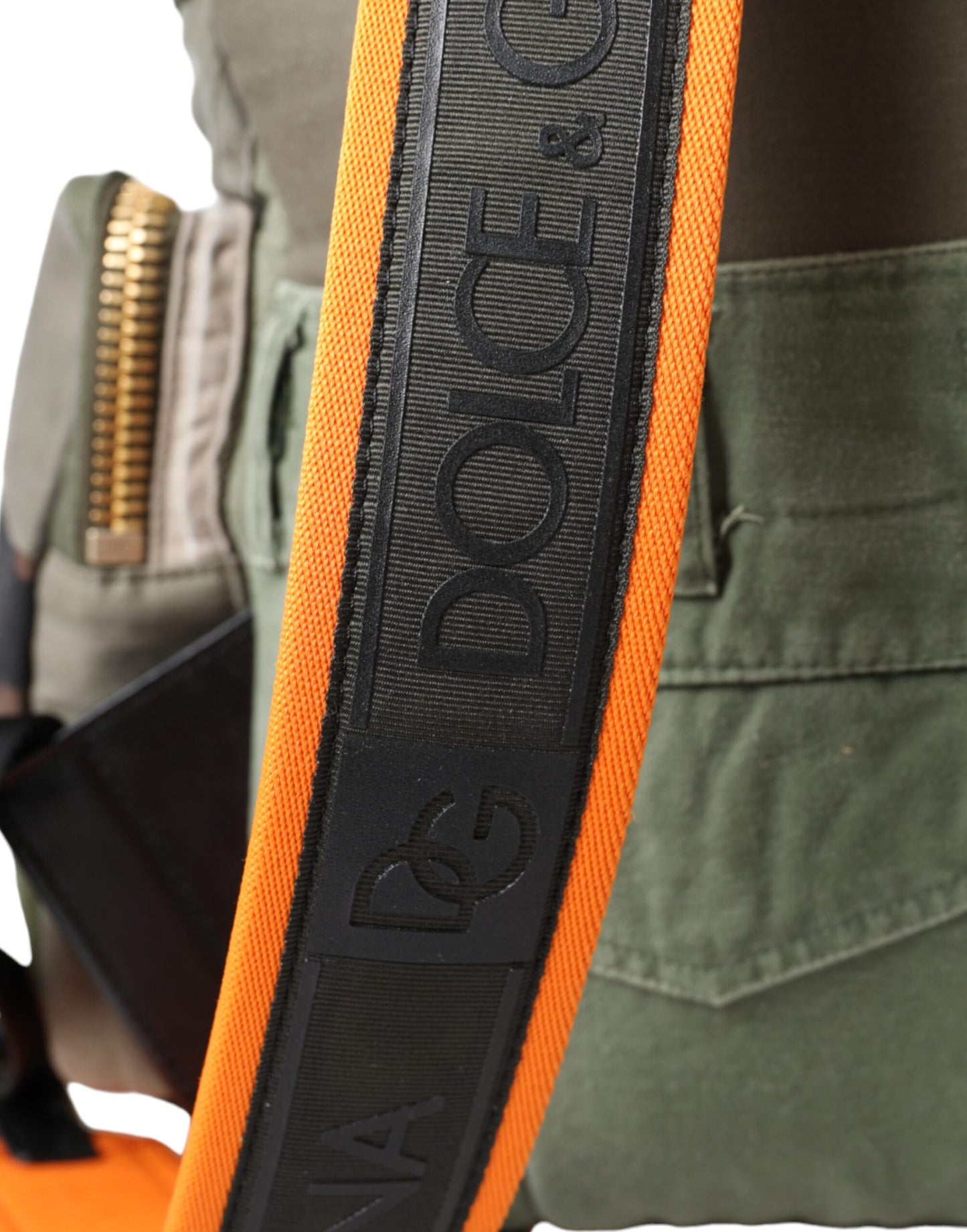 حقيبة ظهر دولتشي آند غابانا العسكرية الخضراء المرقعة