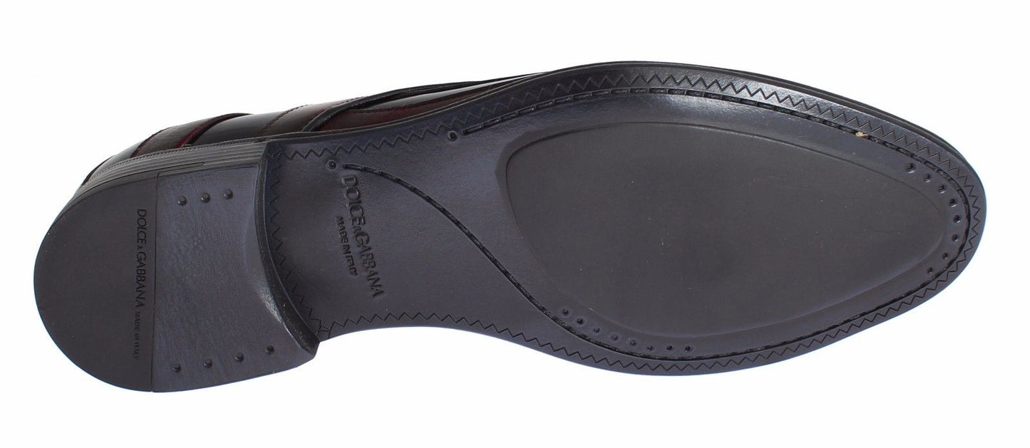 حذاء دولتشي آند غابانا رسمي من الجلد باللون الأسود بوردو