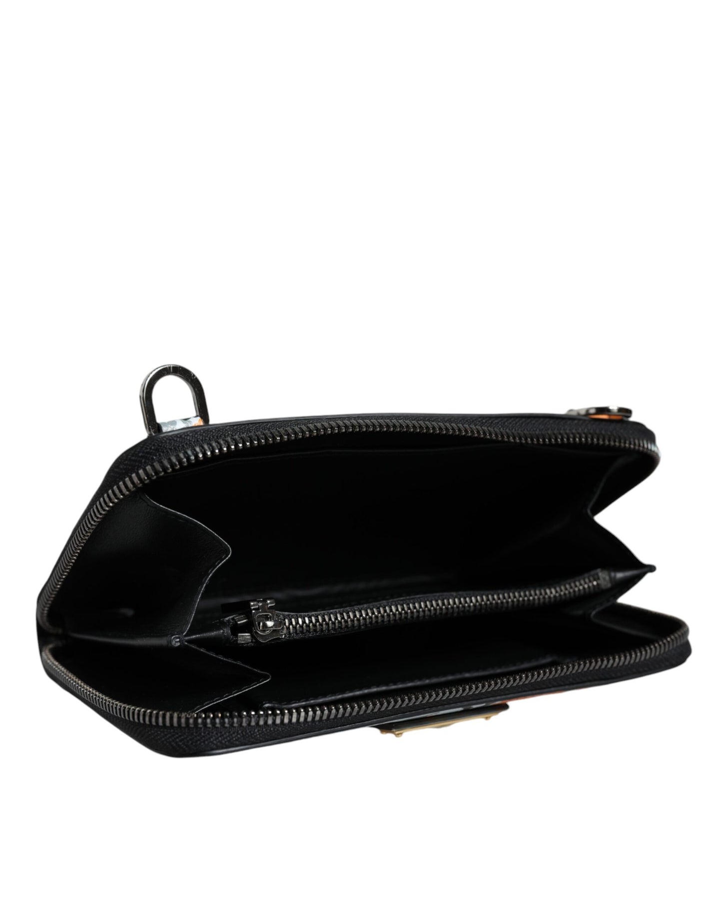 حقيبة كروس بودي من دولتشي آند غابانا، مصنوعة من الجلد متعدد الألوان ومزينة بنقشة مموهة