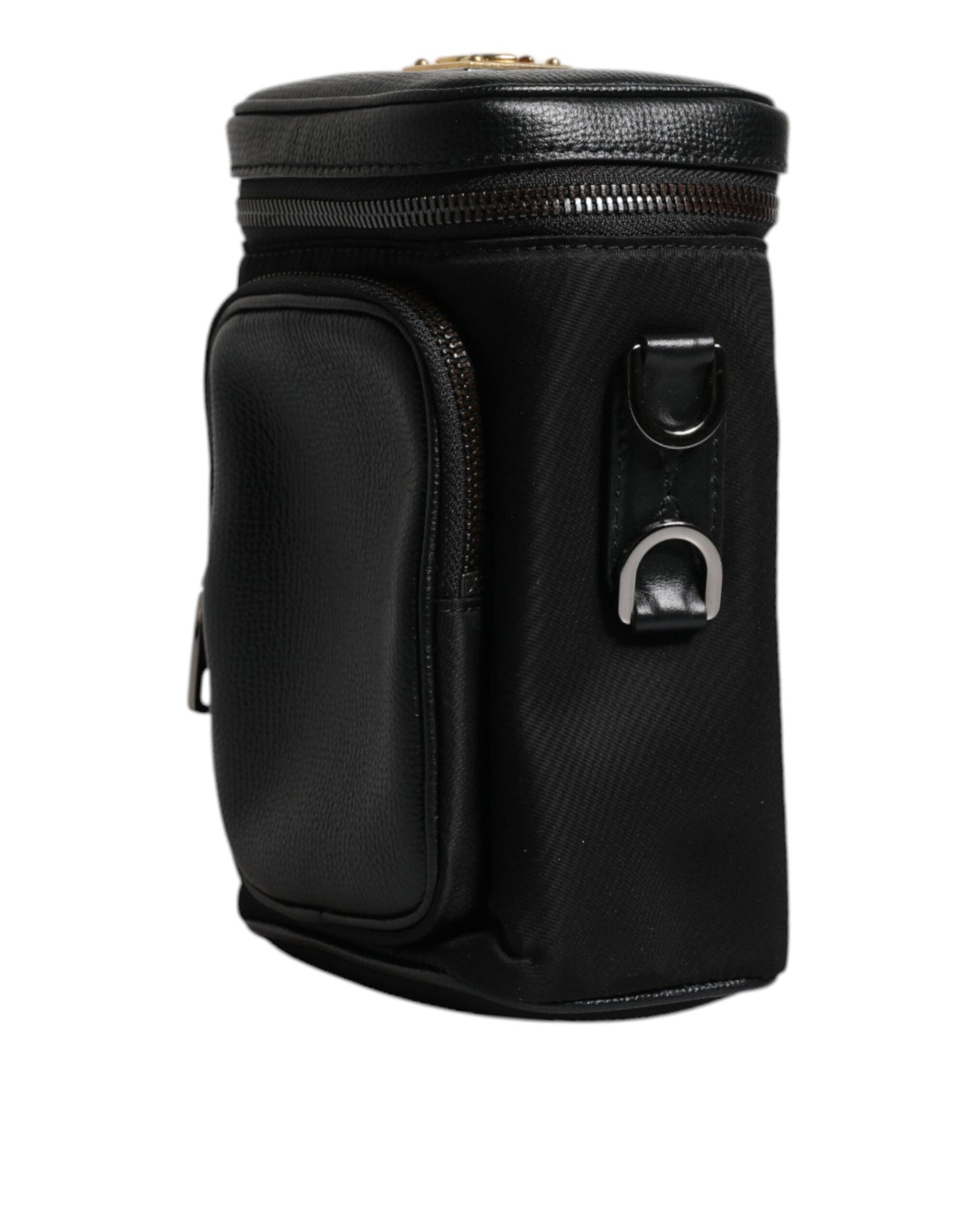 حقيبة كروس بودي من دولتشي آند غابانا، حقيبة كاميرا، حقيبة كروس بودي من الجلد الأسود، شعار دولتشي آند غابانا