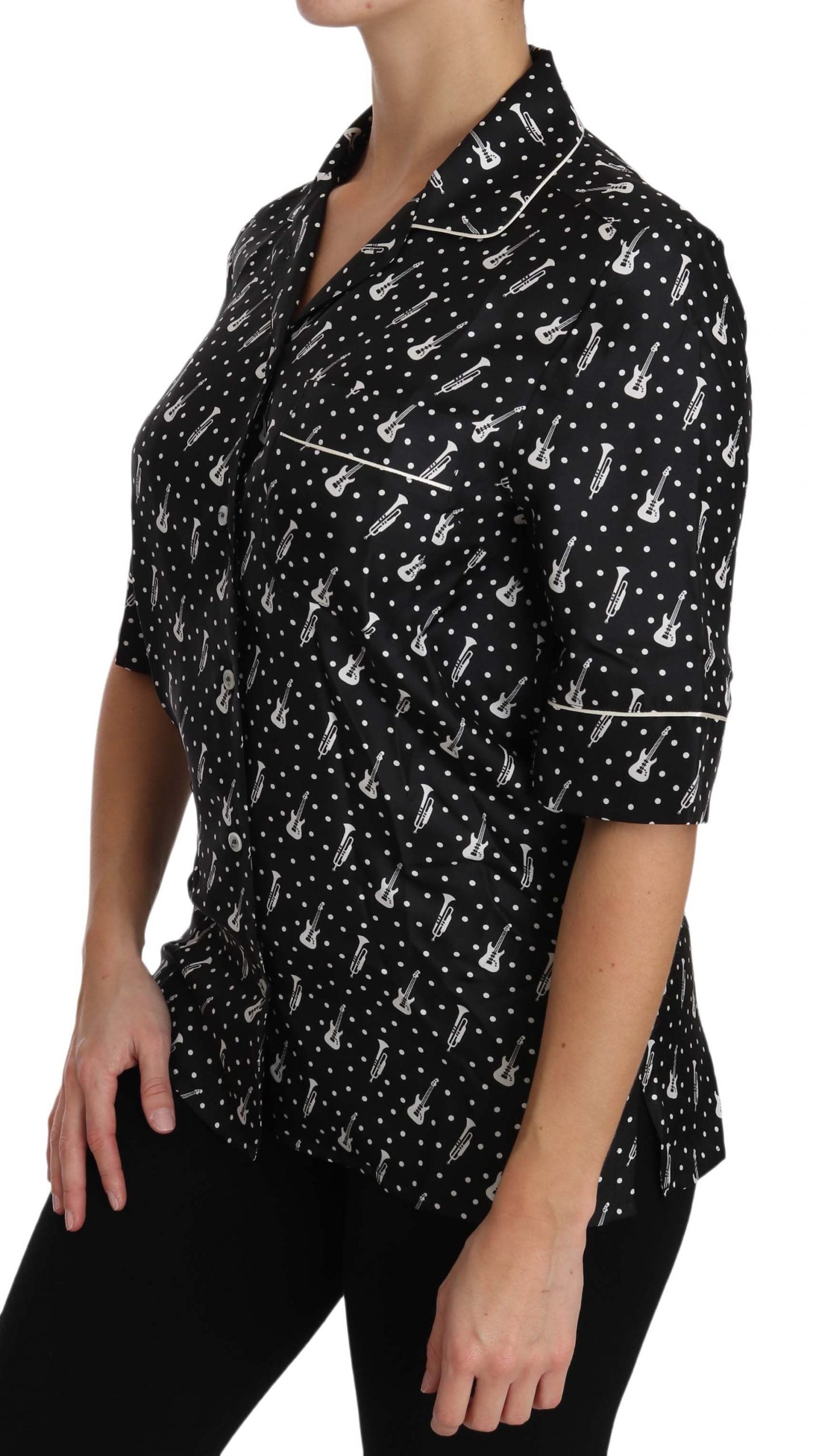 قميص حريري أسود بطبعة جيتار ترامبيت من دولتشي آند غابانا