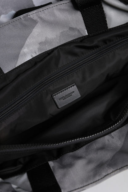 حقيبة دولتشي آند غابانا سوداء بحزام كتف مموه ولوحة شعار