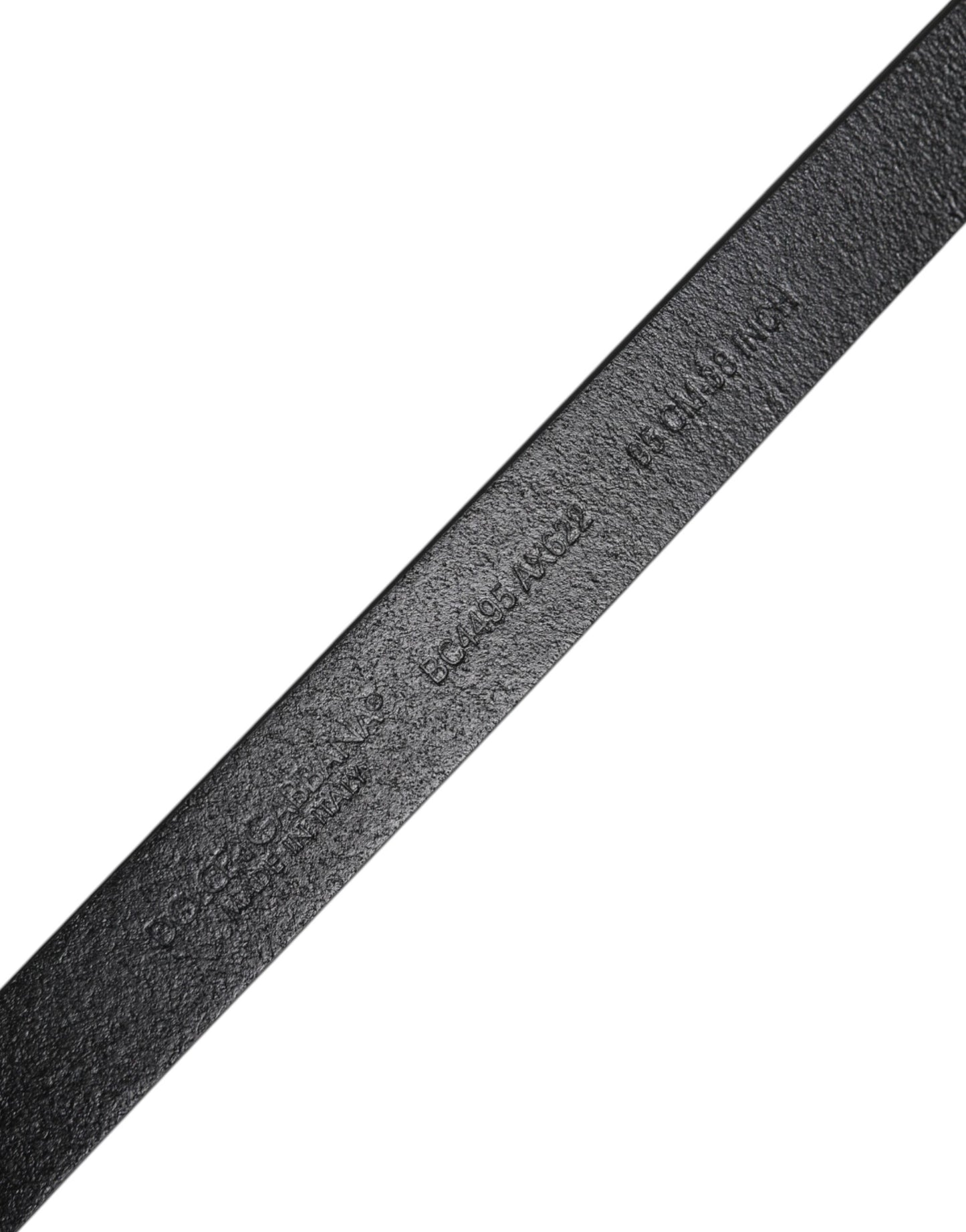 حزام دولتشي آند غابانا الكلاسيكي المصنوع من جلد العجل الأسود مع مشبك معدني وشعار