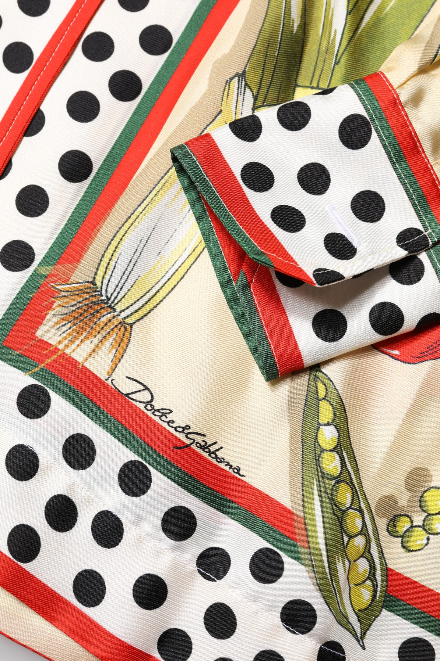 بلوزة دولتشي آند غابانا متعددة الألوان من الحرير بأكمام طويلة