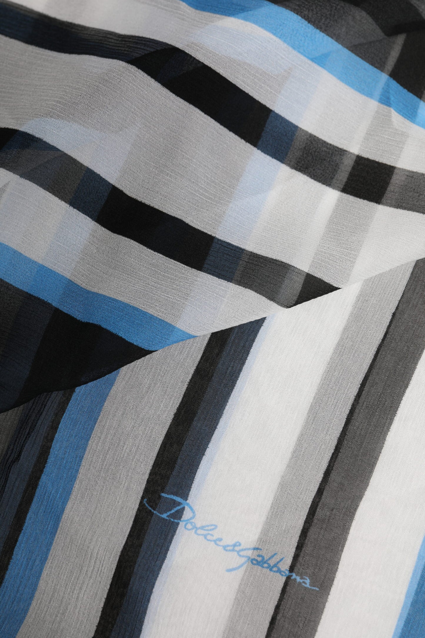 وشاح دولتشي آند غابانا متعدد الألوان مخطط للرقبة