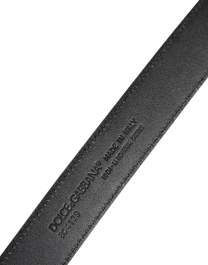 حزام دولتشي آند غابانا الكلاسيكي المصنوع من الجلد الأسود ومشبك معدني DG