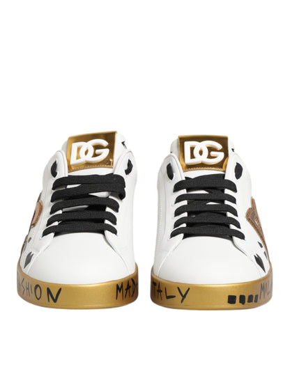 حذاء سنيكرز بورتوفينو من دولتشي آند غابانا باللون الأبيض الذهبي الكريستالي