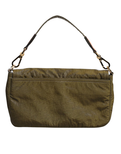 حقيبة دولتشي آند غابانا من النايلون باللون الأخضر الداكن مع شعار دولتشي آند غابانا وحزام كتف