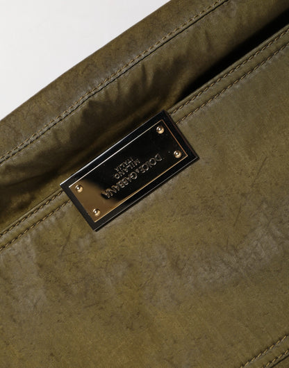 حقيبة دولتشي آند غابانا من النايلون باللون الأخضر الداكن مع شعار دولتشي آند غابانا وحزام كتف