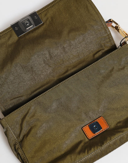 حقيبة دولتشي آند غابانا من النايلون باللون الأخضر الداكن مع شعار دولتشي آند غابانا وحزام كتف