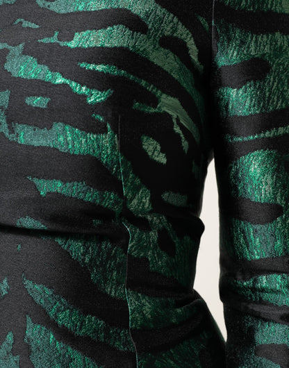 فستان دولتشي آند غابانا طويل قصير من الجاكار المعدني باللون الأسود والأخضر