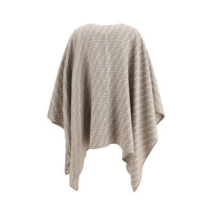 وشاح فندي رمادي من الصوف