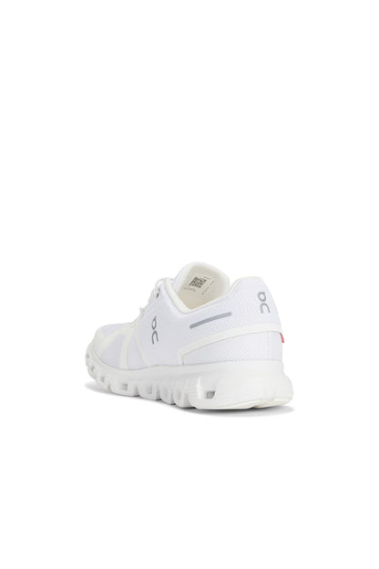 على السحابة 6 أبيض/أبيض