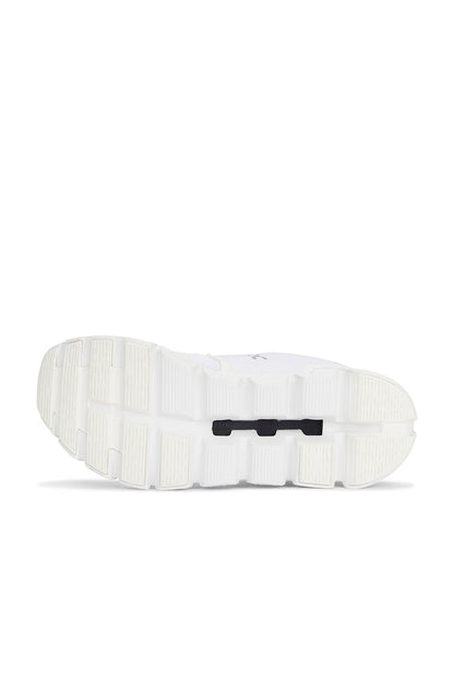 على السحابة 6 أبيض/أبيض